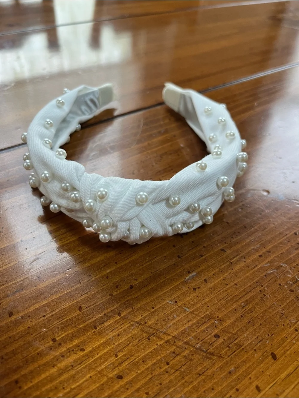 White Braided Preppy Pearl Knotted Bridal Headband  EUC